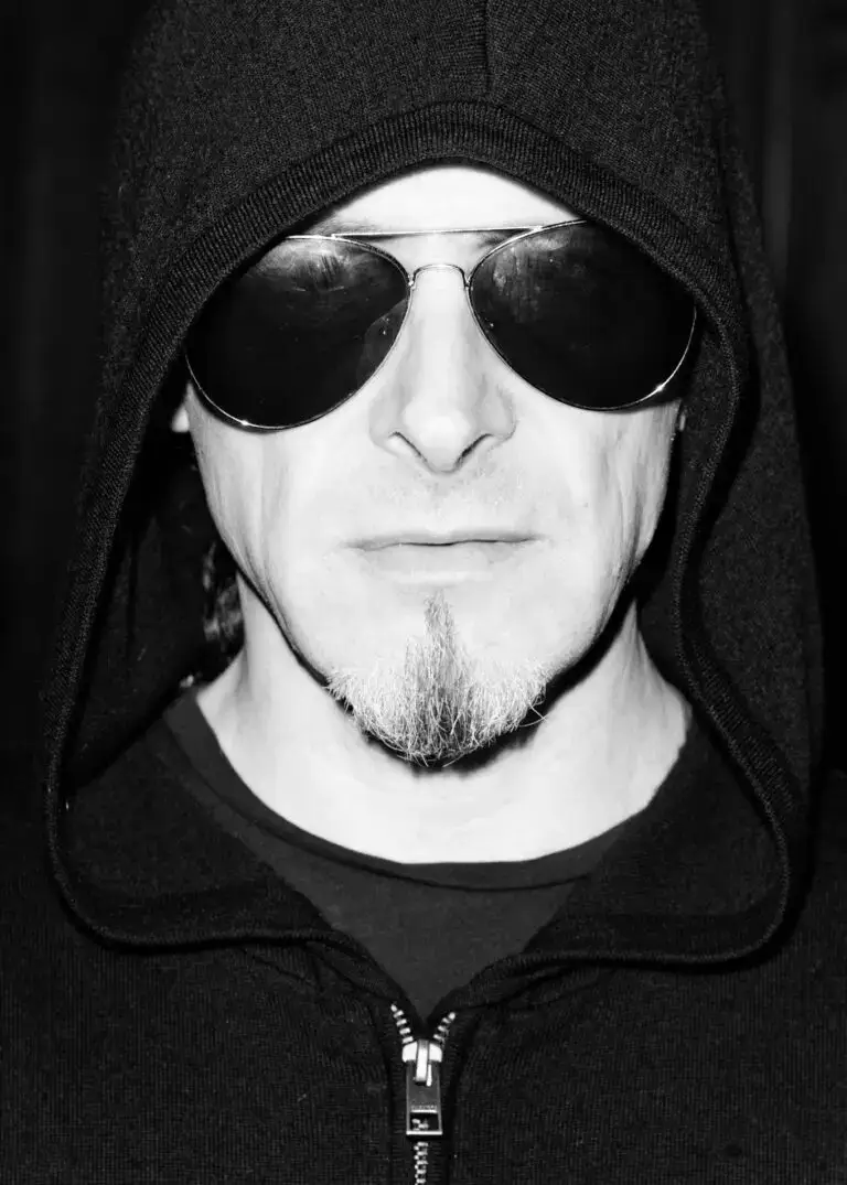 DAZZ Photo Adam Whitehead