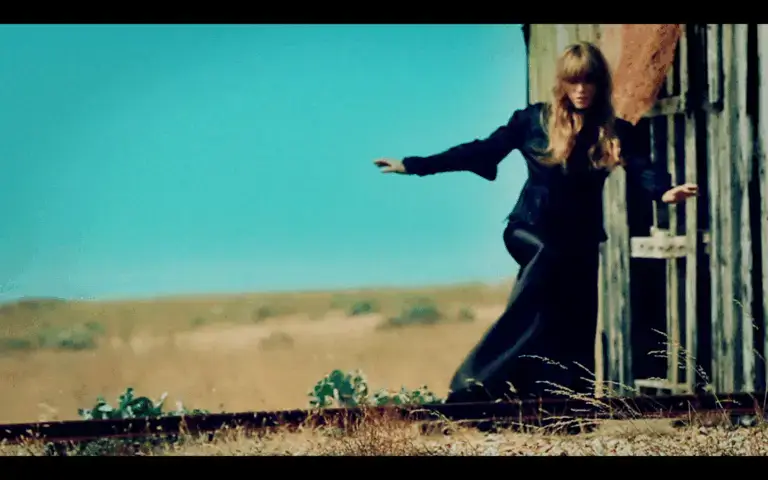 Shea Segar gently shoot vid photo Pablo D'Ambrosi