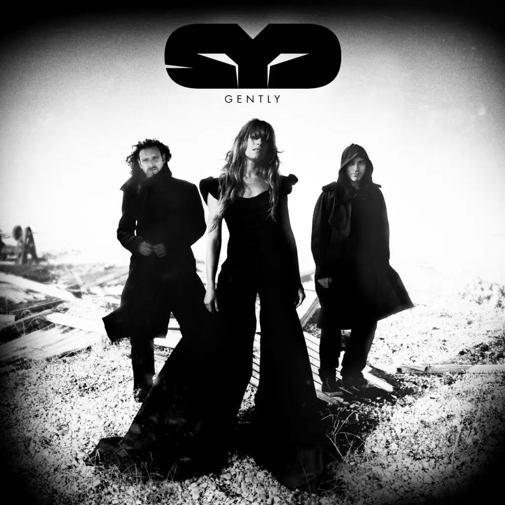 SYD_COVER_V6 Photo Pedro Koechlin